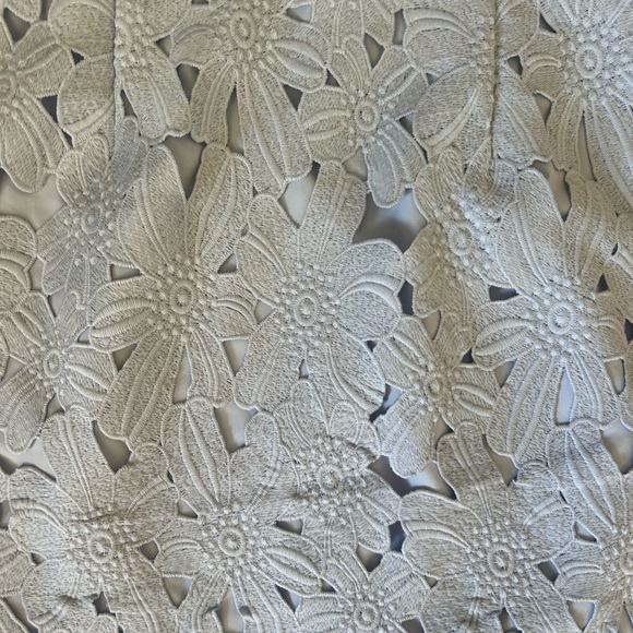 Elegant Lace Halter Dress in Light Blue - Picture 5 of 6